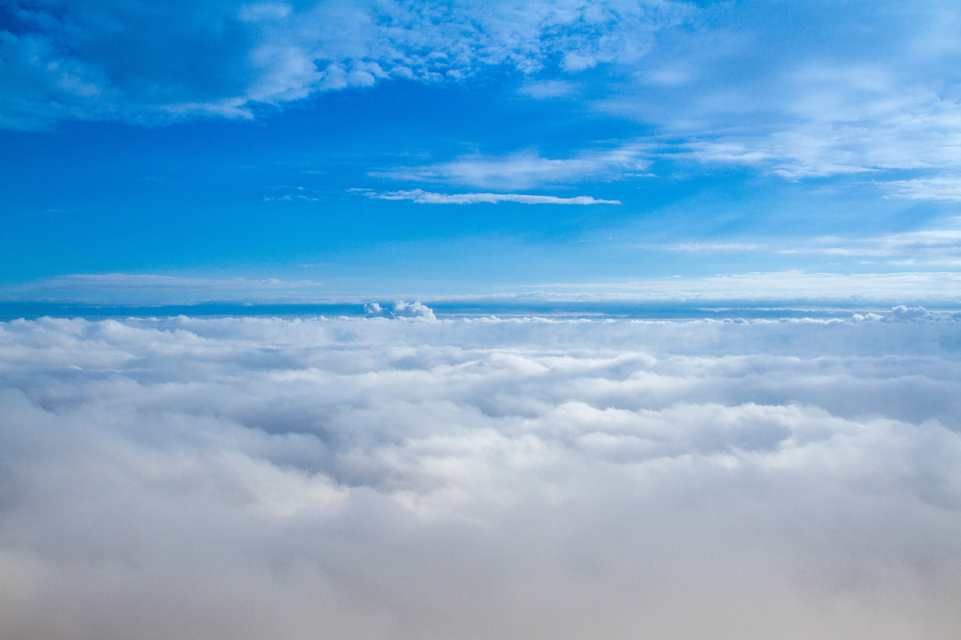 sky-1867902_1920